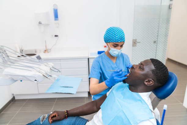Best Emergency Tooth Extraction in Wfield, IN